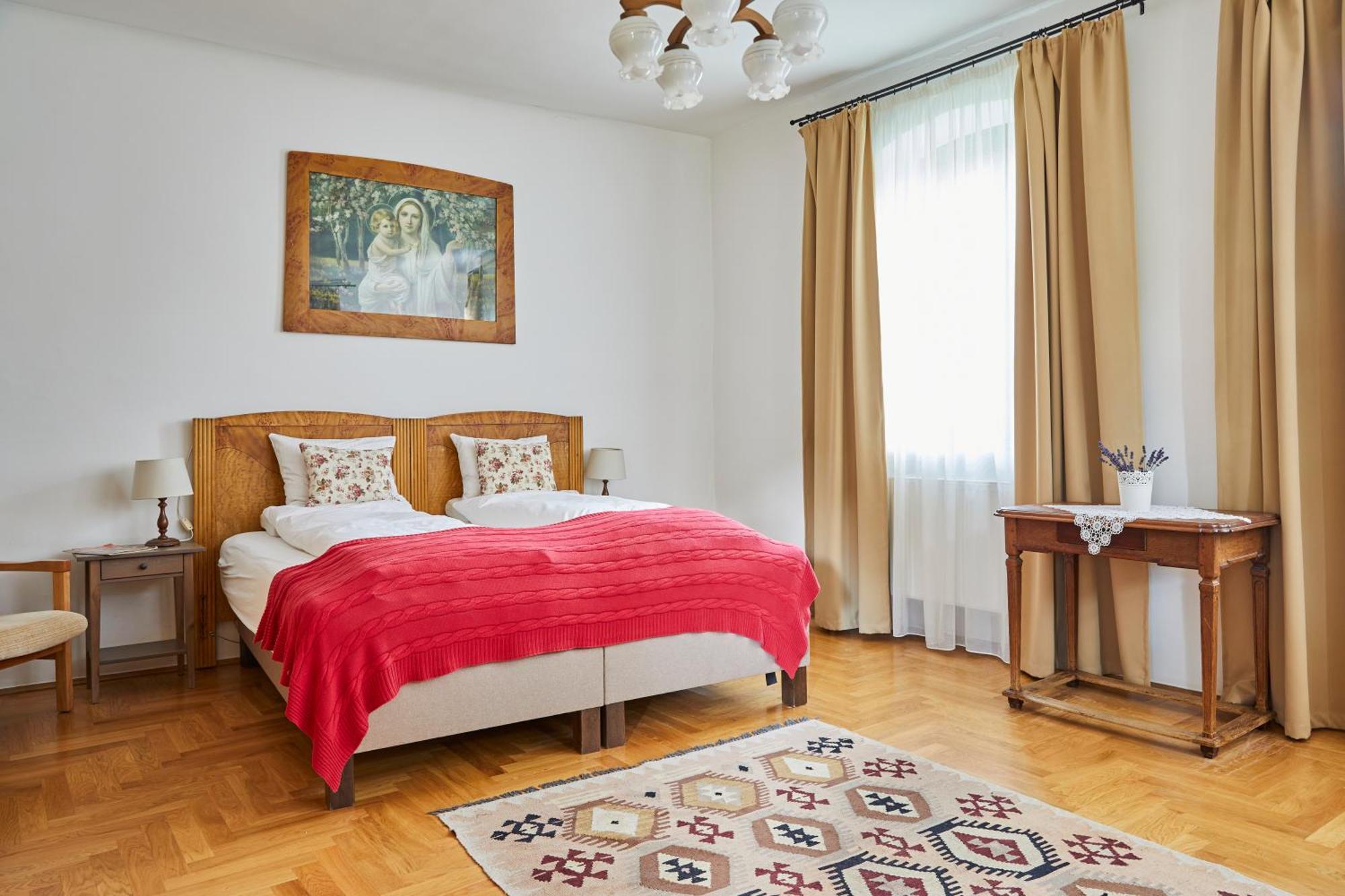 Barta Pince Vendeghaz Mad Hotel Exterior photo