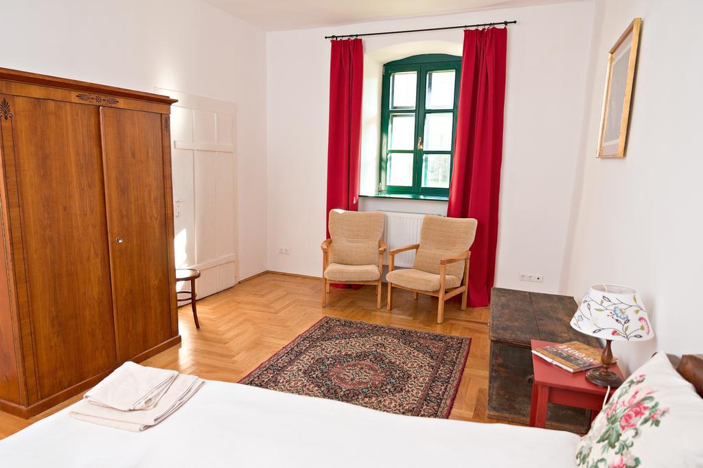 Barta Pince Vendeghaz Mad Hotel Room photo