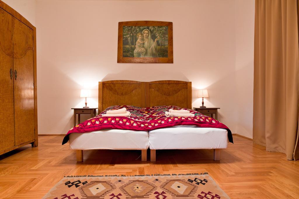 Barta Pince Vendeghaz Mad Hotel Room photo